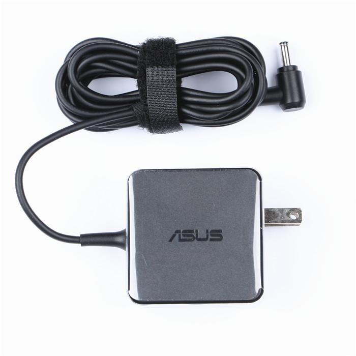 ASUS 0A001-00237900 adattatore e invertitore Interno 45 W Nero (AC Adapter 45W19V - 2P[4PHI] US TYPE - Warranty: 3M)